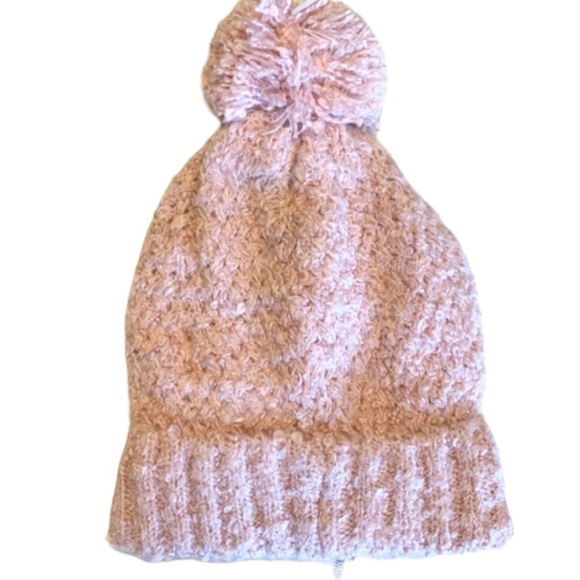 SALE! MELROSE AND MARKET Pink Fuzzy Sherpa Lined Crocheted Knitted Toboggan NEW - Picture 2 of 3